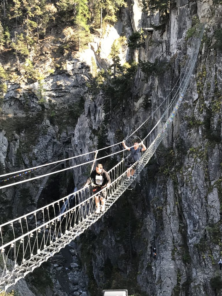 Il Ponte Sospeso Più Lungo Del Mondo • Viaggio Senza Scalo